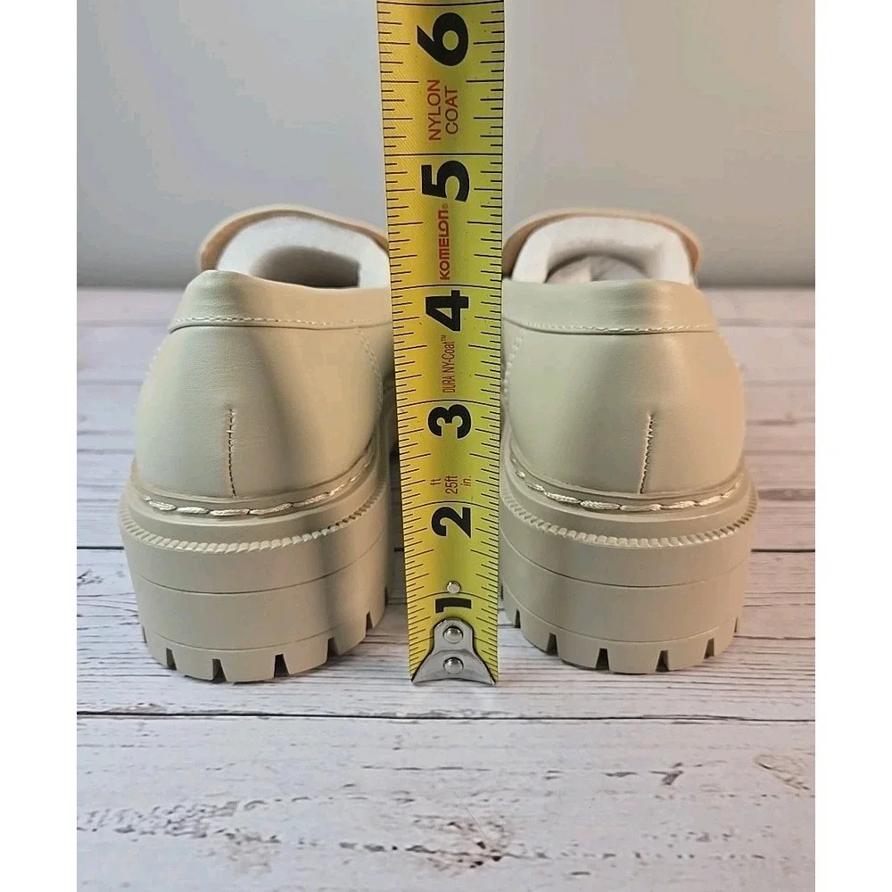Soda Womens Eureka Chunky‎ Penny Loafer Bone Size 7 *New*